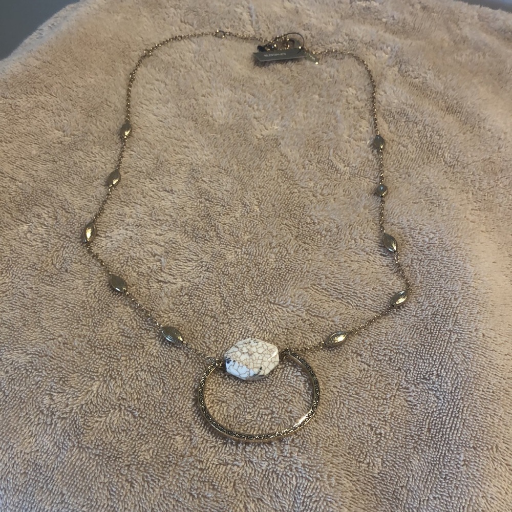 Chico’s NWT Gigi stone pendant necklace